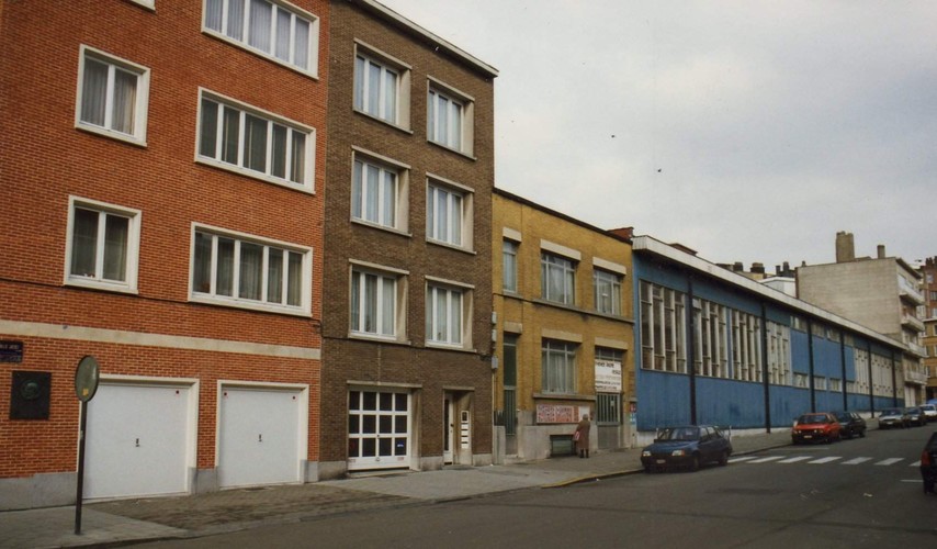 Rue Camille Josset, enfilade côté pair, 1994