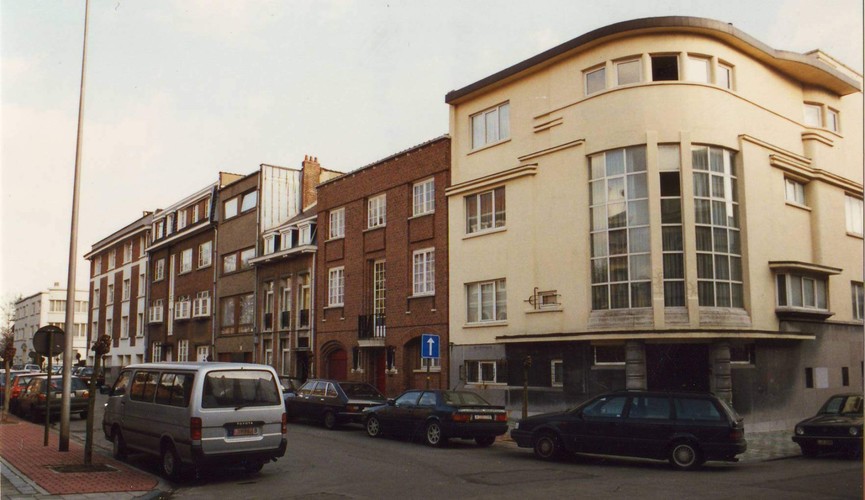 Rue Joseph Vandersmissen, côte impair: l'ilôt entre la rue Baron de Castro et l'avenue Edmond Mesens, 1994