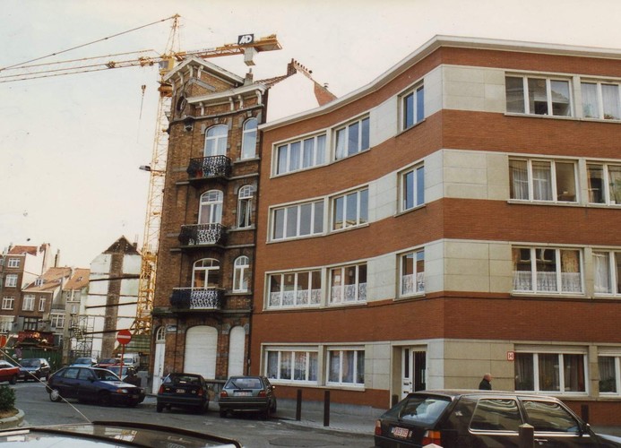Square Jules de Burlet, 1994