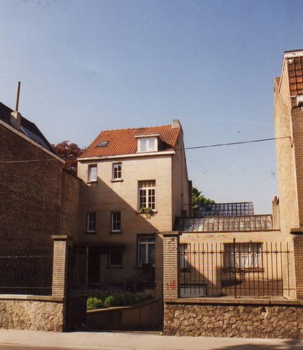 Rue de Linthout 118-118a, maison conçue par l'arch. Jean BAES en 1894, augmentée d'un atelier conçu par l'arch. Eug. BLANGY en 1911, 1994