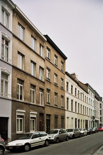 Elzas-Lotharingenstraat, rij van neoclassicistische huizen (pare kant), 2008