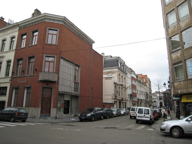 Rue Blanche, vue du petit tronçon ixellois, 2008