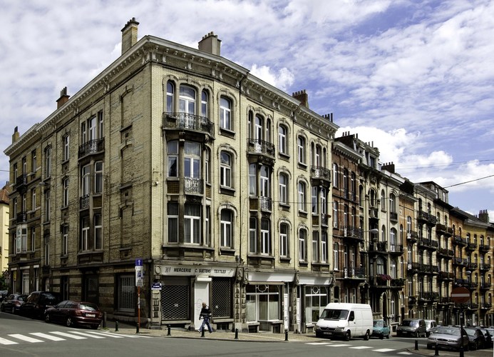 Rue de Vergnies, vue du côté pair vers la place E. Flagey, (Françoise Waltéry © MRBC - MBHG), 2011