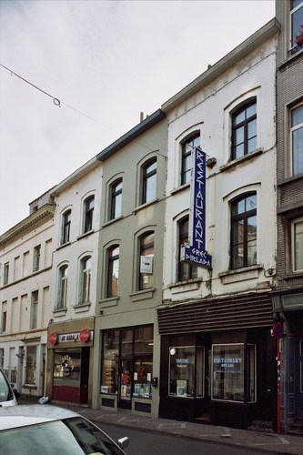 Vredestraat 55, 53 en 51 (foto 2009).