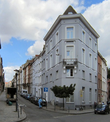 Rue Wéry, côté pair vu depuis la rue Gray, 2010