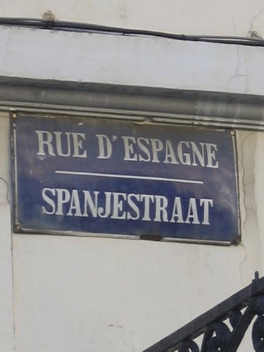 Oud straatnaambord op hoek Spanjestraat met Sint-Bernardusstraat, 2004