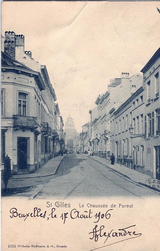 La chaussée de Forest vue depuis l'angle de la rue Coenraets (Collection de Dexia Banque, v. 1906)