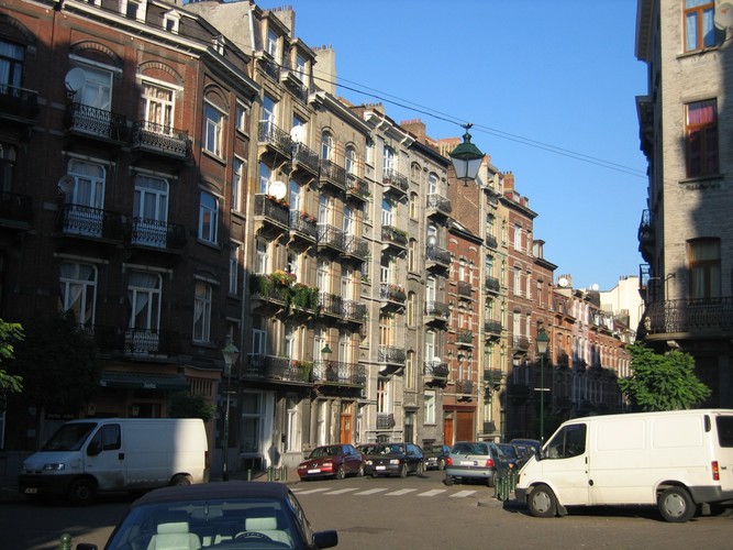 Rue Gustave Defnet, vue depuis l'angle de la rue Crickx, côté impair, 2004
