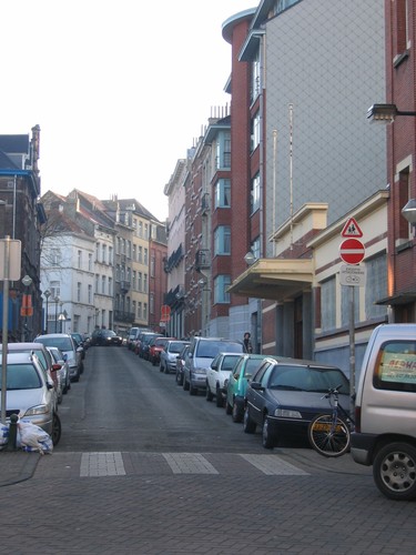 Rue de la Perche, vue vers la rue Sterckx, 2004