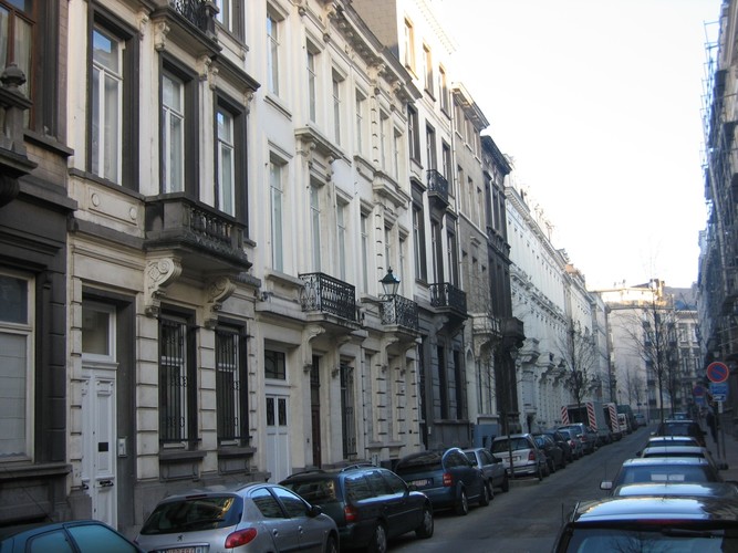 Rue de Suisse, vue vers la rue Jean Stas, côté impair, 2004