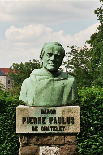 Parc Pierre Paulus, buste du Baron Pierre Paulus par Adolphe Wansart, 2004