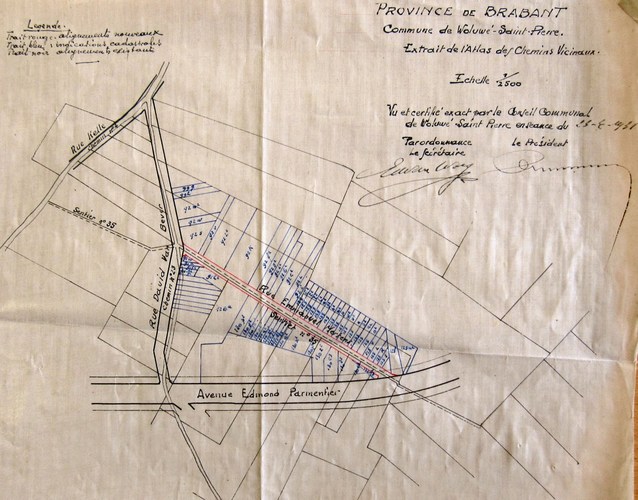 Extrait de l'atlas des chemins vicinaux indiquant l'élargissement de la rue Emmanuel Mertens en 1931, ACWSP/Urb. alignements 15 Em. Mertens.