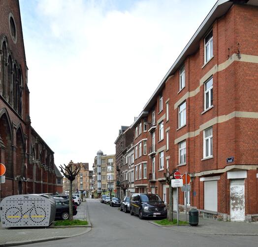 Genuastraat, algemeen zicht op de woningen richting Sint-Antoniusvoorplein, 2019
