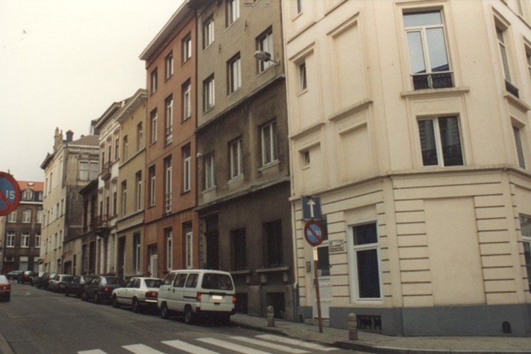 Speerhaakstraat, onpare zijde naar Maria-Theresiastraat (foto 1993-1995)