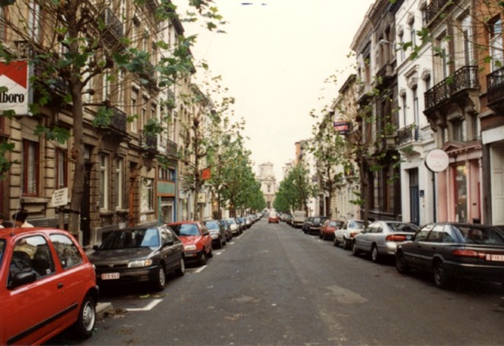 Rue des Deux Églises vue vers la place Saint-Josse (photo 1993-1995)