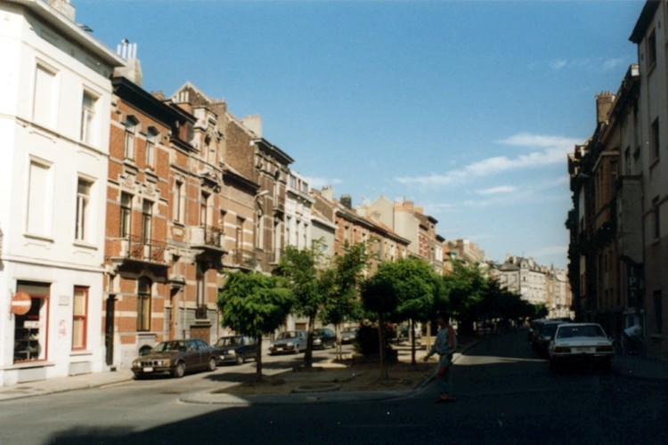 Avenue Jottrand, vue depuis la rue Verbist vers le square Armand Steurs (photo 1993-1995)