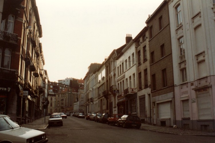 Rue de la Pacification, vue vers le square Gutenberg (photo 1993-1995)