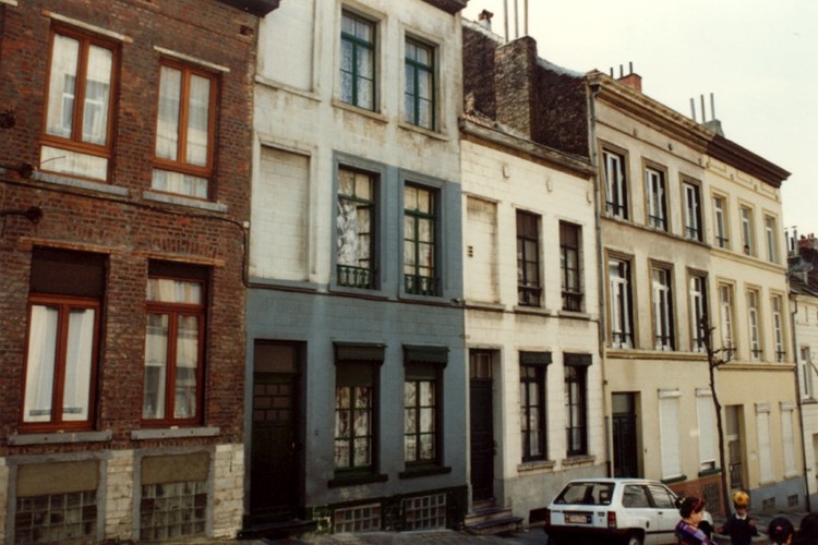 Rue des Secours, côté pair (photo 1993-1995)