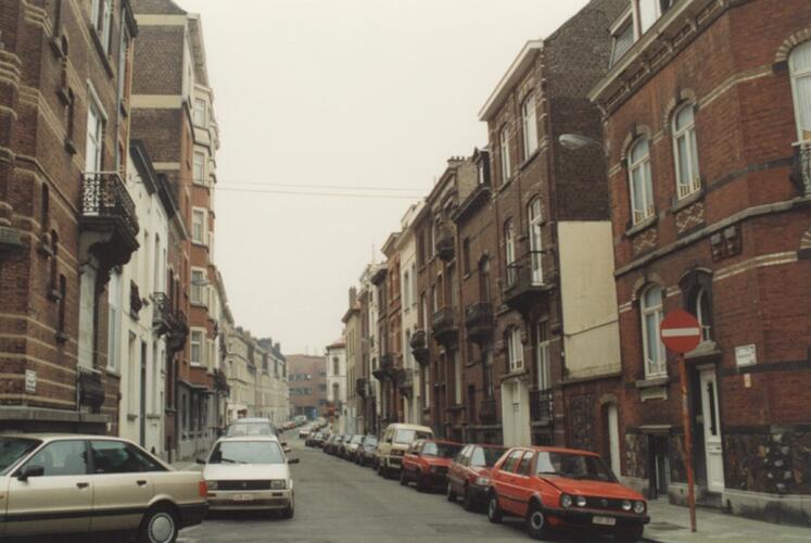 Rue Vanderhoeven vue depuis la rue de la Cible (photo 1993-1995)