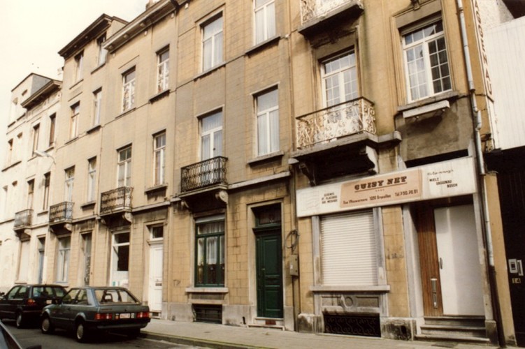 Rue Wauwermans, enfilade côté pair (photo 1993-1995)