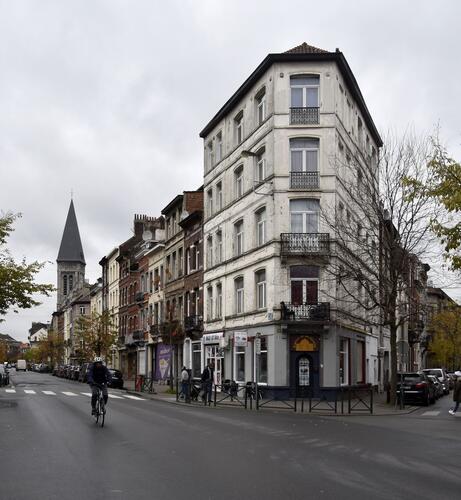 Rue Eloy, vue du côté impair depuis le boulevard de la Révision, (© ARCHistory, 2019)