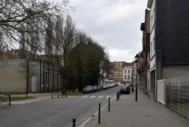 Rue des Goujons, vue du premier tronçon vers la rue de l’Instruction, (© ARCHistory, 2019)