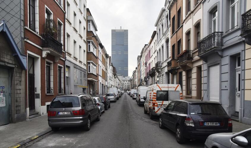 Rue Sergent De Bruyne, vue vers la rue de Fiennes, (© ARCHistory, 2019)