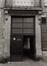 rue Haute 150. Couvent des Filles de la Charité de Saint-Vincent de Paul, cour intérieure, porche, 1980