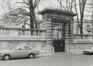 place des Palais. Palais Royal. Ancien Hôtel de Belle-Vue ; Pavillon sud-ouest, façade arrière depuis l'impasse du Borgendael, 1981