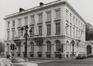 place Royale 9, façade rue Royale. Portiques et façades des immeubles bordant la place Royale. Anc. Hôtel de Belle-Vue, 1981