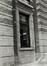 Rijkeklarenstraat 24. Rijkeklarencentrum. Voormalige kerk van het zwartzustersklooster, detail travee, gevel Groot Eiland 27-29, 1981