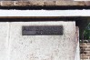 Avenue de Tervueren 292 - avenue du Val d’Or 2, signature des architectes sur un cartouche de bronze appliqué au r.d.ch. avenue du Val d’Or, 2002