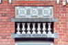 Rue Louis Titeca 25, carreaux de ciment et balustres à l’étage, 2002