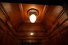 Avenue Wielemans Ceuppens 35B. Plafond de la cabine avec luminaire Otis d'origine © Homegrade, 2022