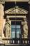 Fenêtre flanquée de deux cariatides, hôtel du Gouverneur de la Banque nationale, rue du Bois sauvage 9, Bruxelles, entre 1860 et 1878, architecte Henri Beyaert, photo Ch. Bastin & J. Evrard © MRBC