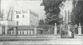 De herberg Le Tivoli omstreeks 1880, (COSYN, A., « Les anciennes seigneuries de Laeken », Annales de la Société royale d’Archéologie de Bruxelles, t. 30, fasc. I, 1921, p. 66)