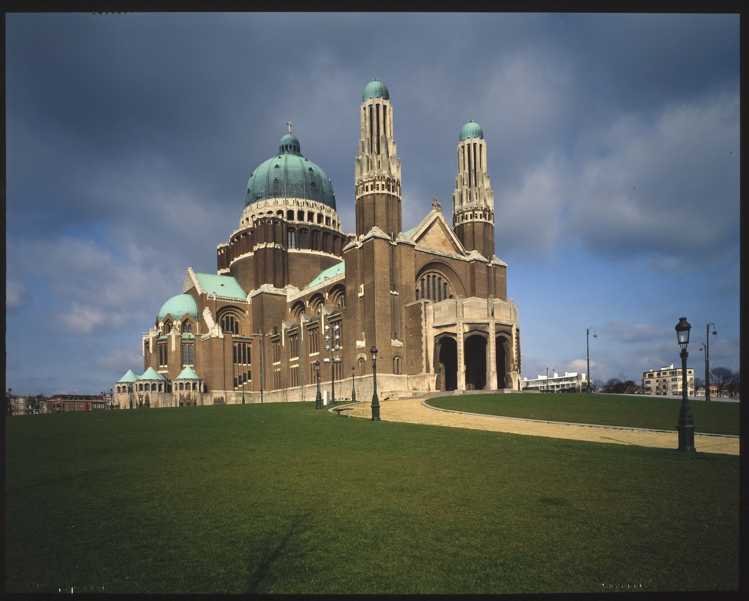 Nationale Basiliek van het Heilig Hart – Inventaris van het bouwkundig  erfgoed