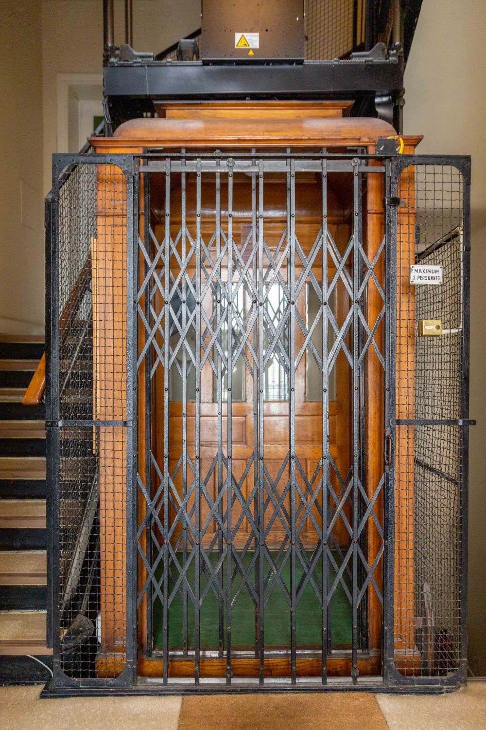 Rue Général Gratry 9. Ascenseur au rez-de-chaussée © Homegrade, 2022