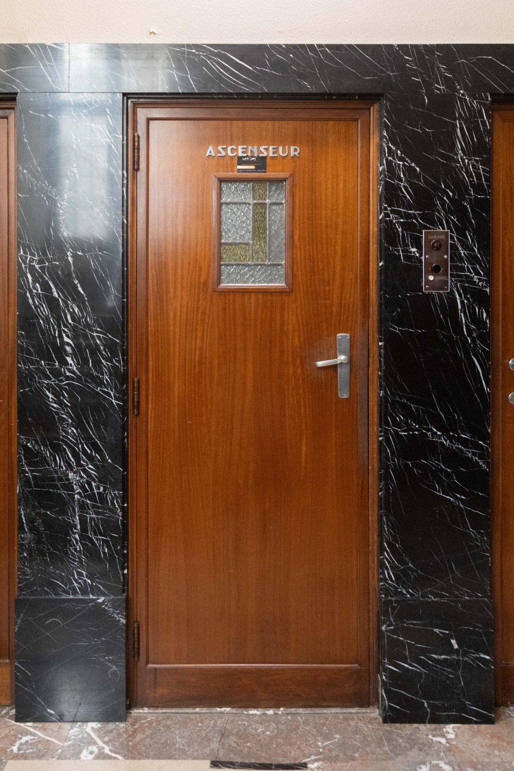 Nachtvlinderslaan 36. Lift op de benedenverdieping © Homegrade, 2024