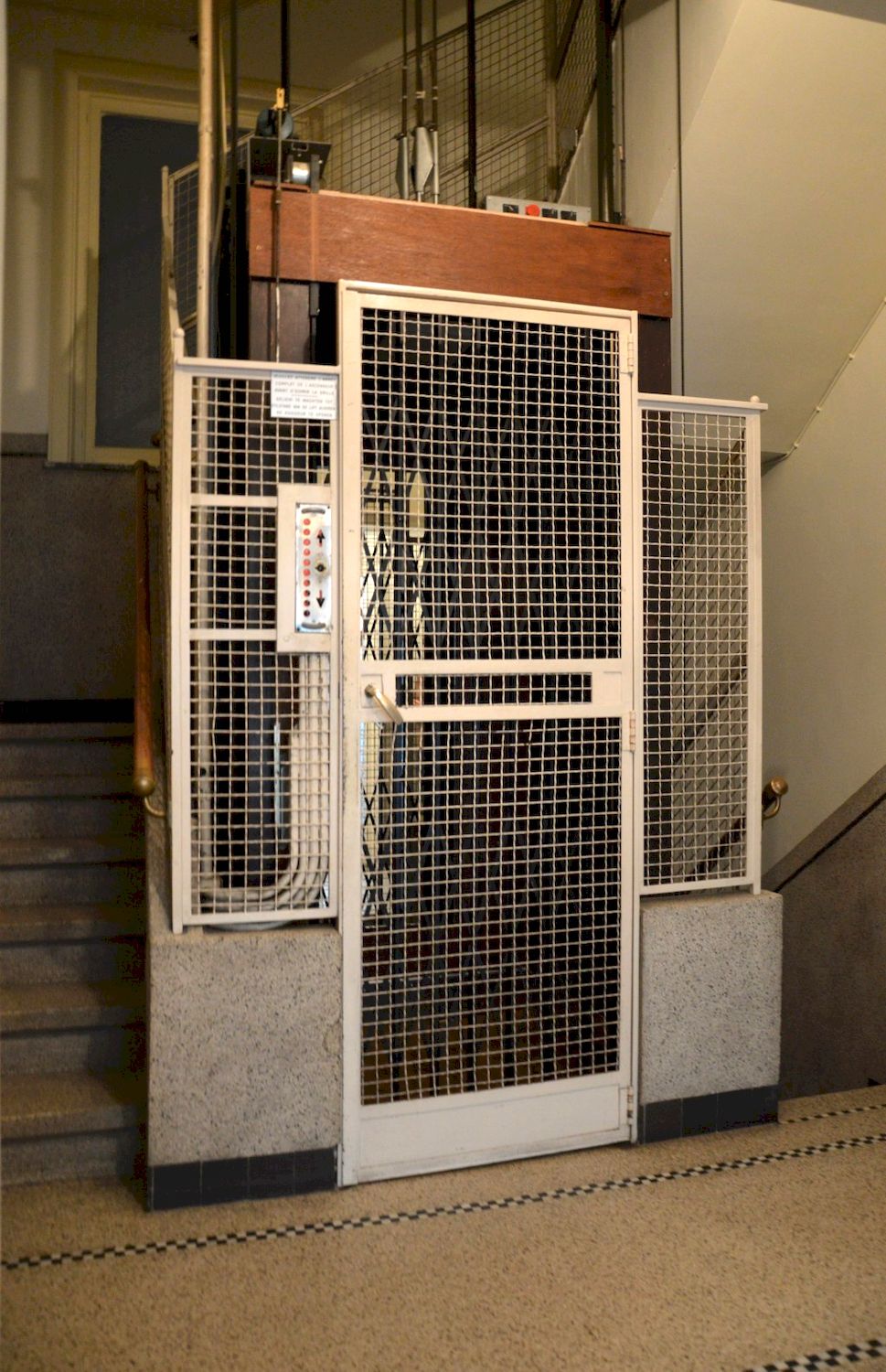 Avenue Louise 226. Ascenseur au rez-de-chaussée © Homegrade, 2021