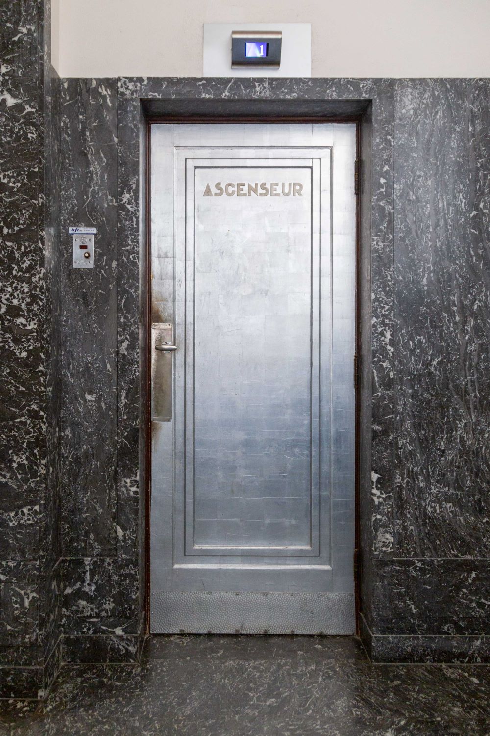 Rue Defacqz 125. Ascenseur au rez-de-chaussée © Homegrade, 2022
