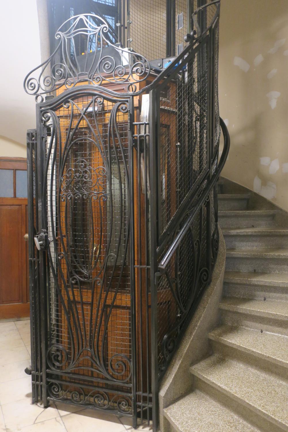 Rue Félix Delhasse 2. Ascenseur au rez-de-chaussée © Homegrade, 2022