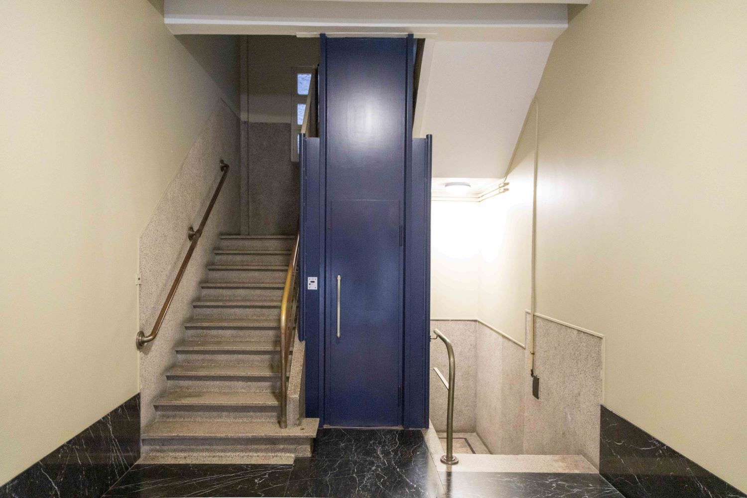 Rue de l'Autonomie 1. Ascenseur au rez-de-chaussée © Homegrade, 2023