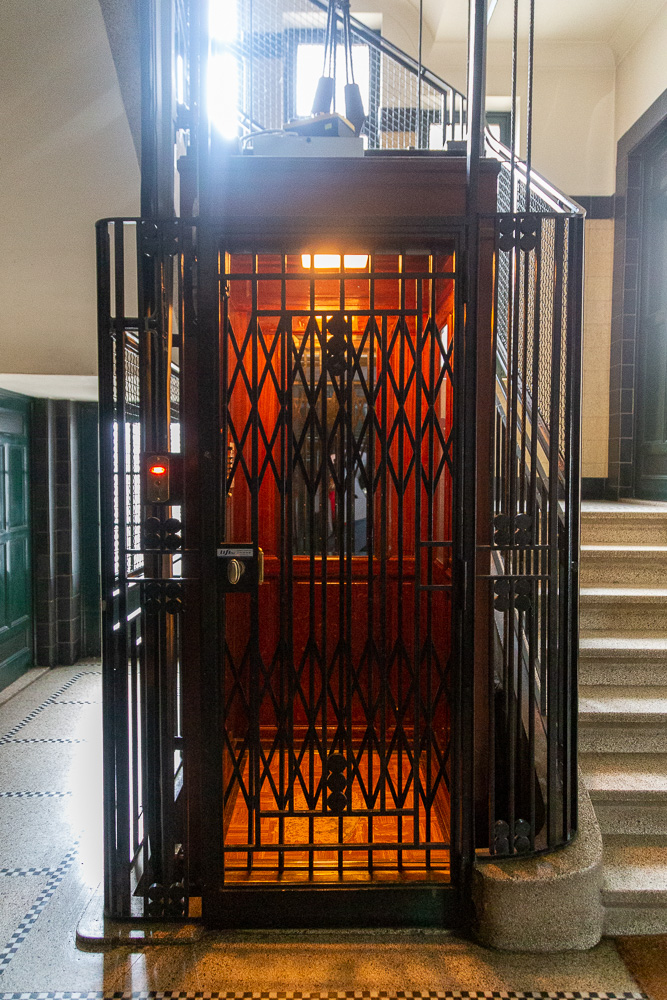 Avenue des Cerisiers 132. Ascenseur au rez-de-chaussée © Homegrade, 2021